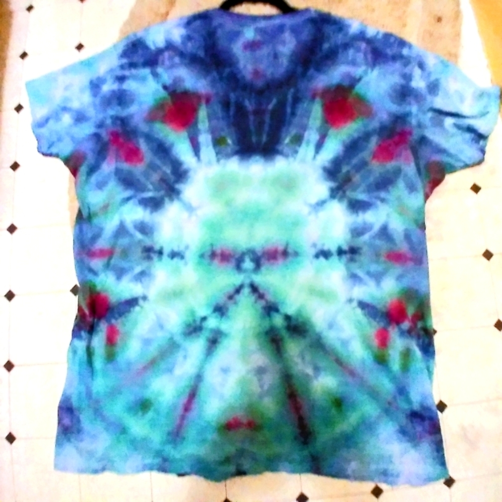 XL Hanes Ice Tie Dyed Beautiful Bright Bold Colors